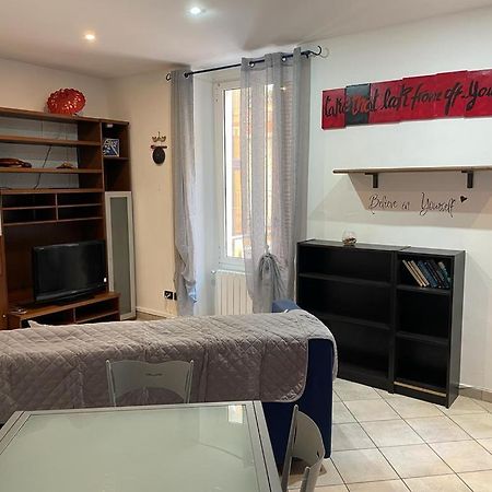 Casa Celeste, Bilocale Nel Pieno Centro Di Alassio Eksteriør billede