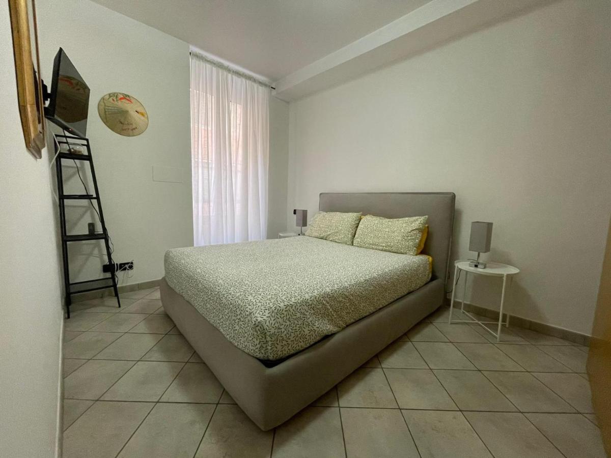 Casa Celeste, Bilocale Nel Pieno Centro Di Alassio Eksteriør billede